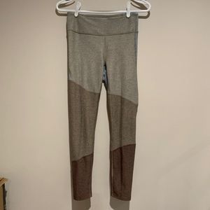 Outdoor Voices Colorblock Leggings Size Small
